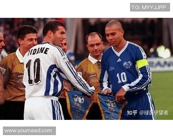 2025年现役十大足球明星排名盘点谁将成为未来足坛的超级巨星