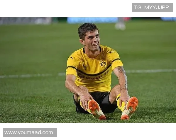 中国足球三大球星名单解析 揭示他们的传奇之路与未来展望 中国足球三大球星名单解析 揭示他们的传奇之路与未来展望