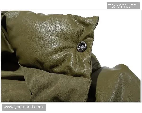 坎肩引领新潮流 足球明星个性化搭配成时尚新趋势