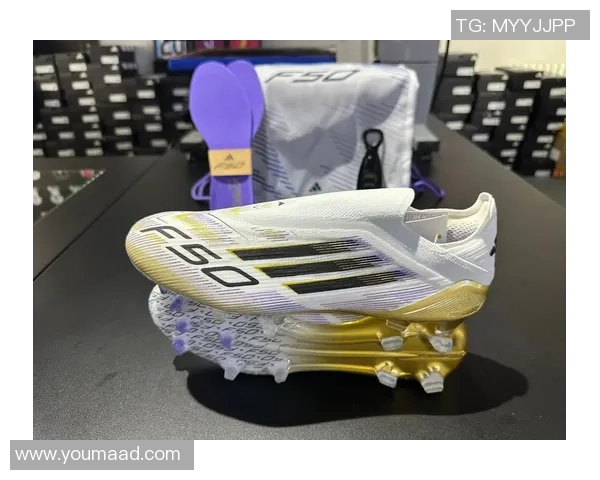 如何选择适合球星脚型的足球鞋尺寸及穿戴技巧