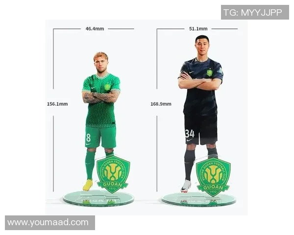 热门足球球星亚克力挂件精美设计收藏与球迷必备周边推荐